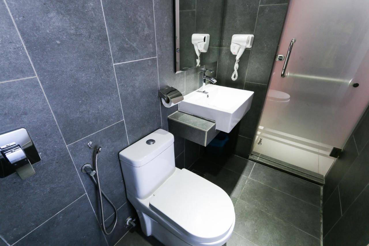 Hotel 99 Kota Kemuning Shah Alam Dış mekan fotoğraf